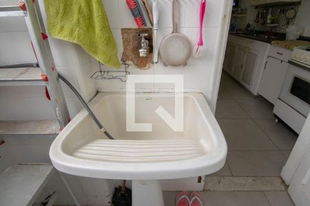 Apartamento à venda com 220m², 4 quartos e 1 vaga Apartamento à venda com 220m², 4 quartos e 1 vagaÁrea de Serviço