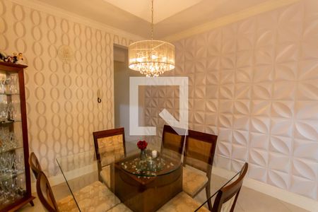 Casa à venda com 200m², 4 quartos e 2 vagasSala de Jantar