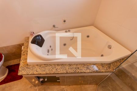 Casa à venda com 200m², 4 quartos e 2 vagasBanheira