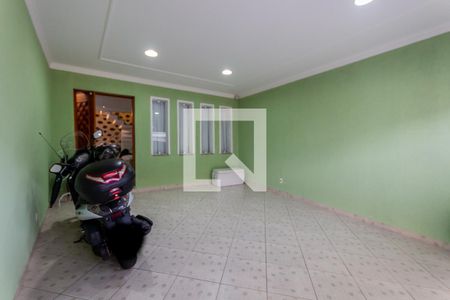 Casa à venda com 200m², 4 quartos e 2 vagasGaragem