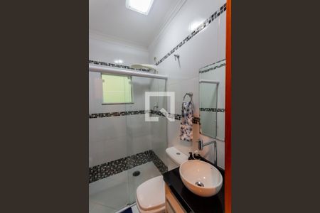 Casa à venda com 200m², 4 quartos e 2 vagasBanheiro