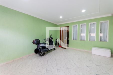 Casa à venda com 200m², 4 quartos e 2 vagasGaragem