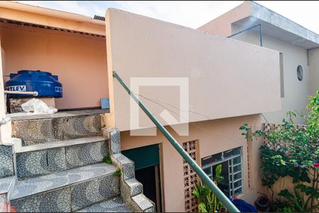 Casa à venda com 180m², 3 quartos e 2 vagas Casa à venda com 180m², 3 quartos e 2 vagasSacada