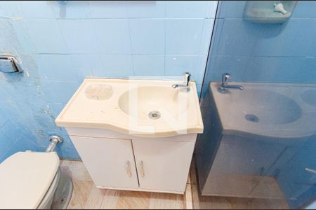 Casa à venda com 180m², 3 quartos e 2 vagas Casa à venda com 180m², 3 quartos e 2 vagasBanheiro de Serviço