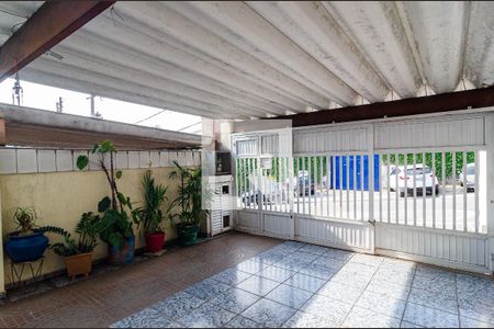 Casa à venda com 180m², 3 quartos e 2 vagas Casa à venda com 180m², 3 quartos e 2 vagasGaragem