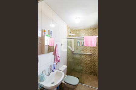 Casa à venda com 180m², 3 quartos e 2 vagas Casa à venda com 180m², 3 quartos e 2 vagasBanheiro Social