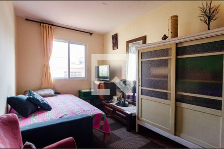 Casa à venda com 180m², 3 quartos e 2 vagas Casa à venda com 180m², 3 quartos e 2 vagasQuarto 2