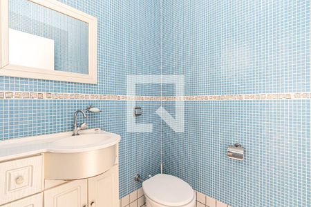 Casa à venda com 742m², 4 quartos e 2 vagas Casa à venda com 742m², 4 quartos e 2 vagasBanheiro - Área Gourmet