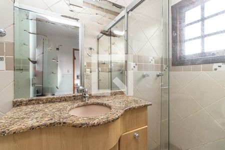 Casa à venda com 742m², 4 quartos e 2 vagas Casa à venda com 742m², 4 quartos e 2 vagasBanheiro da Suíte