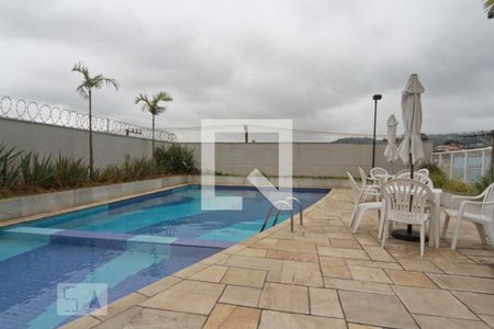 Apartamento à venda com 73m², 3 quartos e 2 vagas Apartamento à venda com 73m², 3 quartos e 2 vagasÁrea comum - Piscina