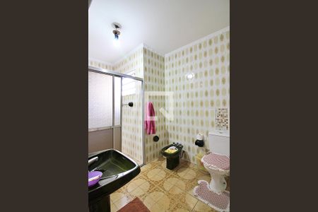 Casa à venda com 372m², 4 quartos e 4 vagasBanheiro Social 1