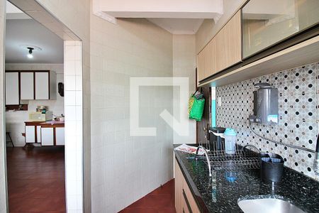 Casa à venda com 372m², 4 quartos e 4 vagasCozinha 2