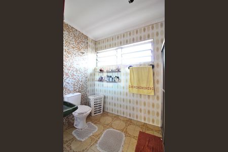 Casa à venda com 372m², 4 quartos e 4 vagasBanheiro Social 2