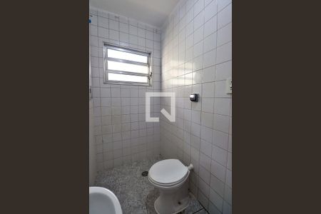 Banheiro da Suíte de casa para alugar com 3 quartos, 250m² em Vila Joao Ramalho, Santo André