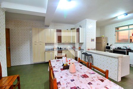 Casa à venda com 148m², 4 quartos e 5 vagasCozinha 1