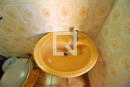 Casa à venda com 148m², 4 quartos e 5 vagasBanheiro 2