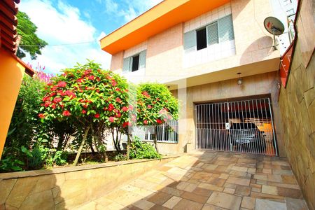 Casa à venda com 148m², 4 quartos e 5 vagasEntrada