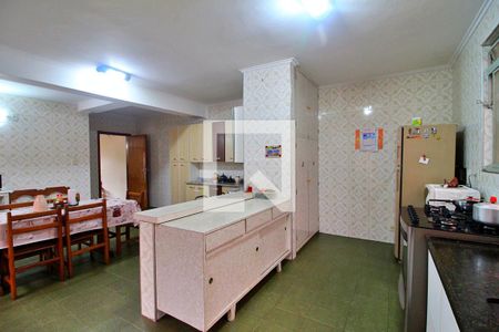 Casa à venda com 148m², 4 quartos e 5 vagasCozinha 1