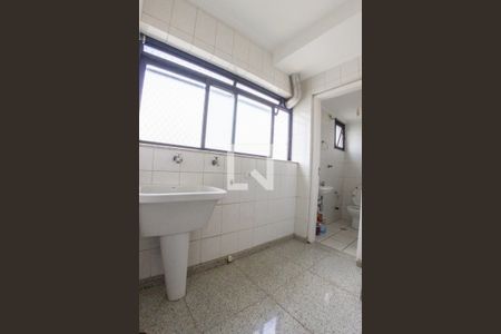 Apartamento à venda com 94m², 3 quartos e 2 vagas Apartamento à venda com 94m², 3 quartos e 2 vagasLavanderia