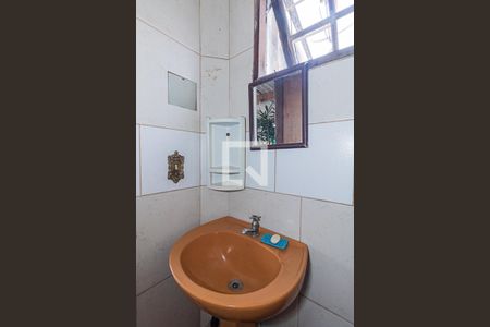 Casa à venda com 150m², 5 quartos e 3 vagas Casa à venda com 150m², 5 quartos e 3 vagasBanheiro do Salão de Festas