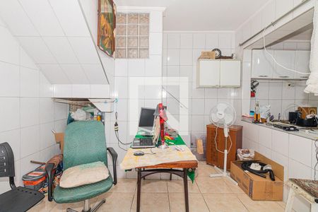 Casa à venda com 150m², 5 quartos e 3 vagas Casa à venda com 150m², 5 quartos e 3 vagasSala e Cozinha - Casa 02