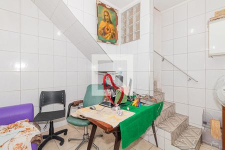 Casa à venda com 150m², 5 quartos e 3 vagas Casa à venda com 150m², 5 quartos e 3 vagasSala e Cozinha - Casa 02