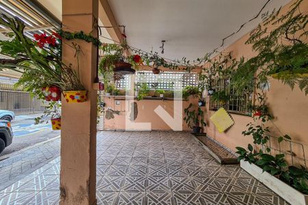 Casa à venda com 150m², 5 quartos e 3 vagas Casa à venda com 150m², 5 quartos e 3 vagasGaragem