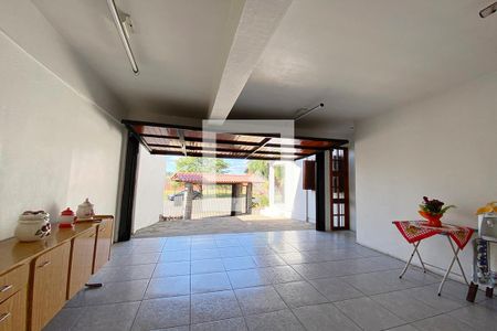 Casa à venda com 240m², 3 quartos e 1 vagaEspaço Gourmet e Garagem 