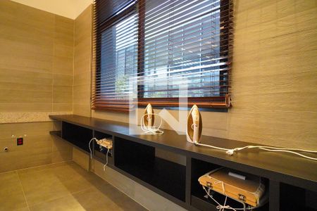 Apartamento à venda com 70m², 2 quartos e 2 vagasLavanderia