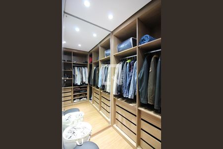 Apartamento à venda com 64m², 2 quartos e 1 vagaCloset