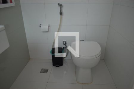 Casa à venda com 270m², 3 quartos e 3 vagasBanheiro da Suíte