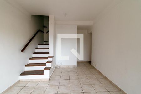 Sala de casa para alugar com 3 quartos, 180m² em Jardim Nordeste, São Paulo