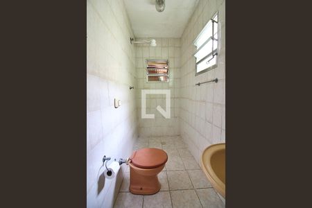 Casa à venda com 150m², 3 quartos e 2 vagasBanheiro de Serviço