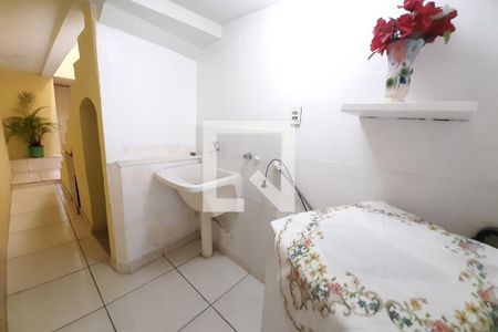 Casa à venda com 180m², 3 quartos e 3 vagasÁrea de Serviço