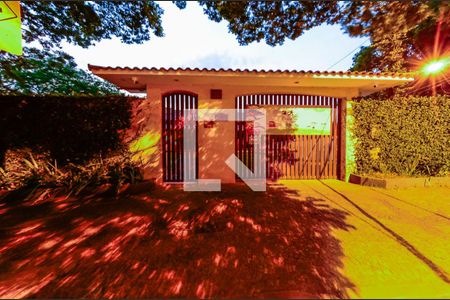 Casa à venda com 640m², 6 quartos e 10 vagasFachada