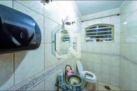 Casa à venda com 640m², 6 quartos e 10 vagasBanheiro 2