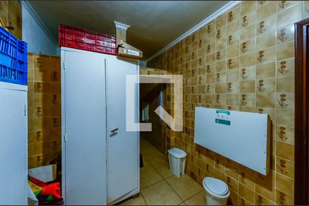 Casa à venda com 640m², 6 quartos e 10 vagasBanheiro 1