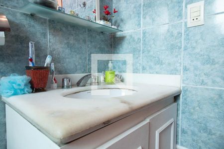 Apartamento à venda com 96m², 3 quartos e 2 vagas Apartamento à venda com 96m², 3 quartos e 2 vagasBanheiro da suíte