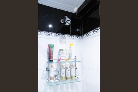 Apartamento à venda com 96m², 3 quartos e 2 vagas Apartamento à venda com 96m², 3 quartos e 2 vagasBanheiro social