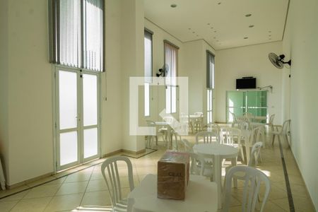 Apartamento à venda com 58m², 2 quartos e 1 vaga Apartamento à venda com 58m², 2 quartos e 1 vagaÁrea comum - Salão de festas