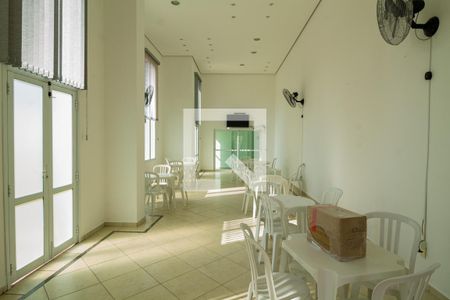 Apartamento à venda com 58m², 2 quartos e 1 vaga Apartamento à venda com 58m², 2 quartos e 1 vagaÁrea comum - Salão de festas