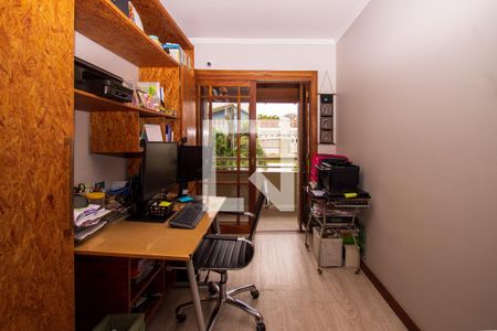 Casa à venda com 230m², 3 quartos e 4 vagas Casa à venda com 230m², 3 quartos e 4 vagasQuarto 2