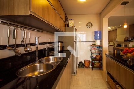 Casa à venda com 230m², 3 quartos e 4 vagas Casa à venda com 230m², 3 quartos e 4 vagasCozinha