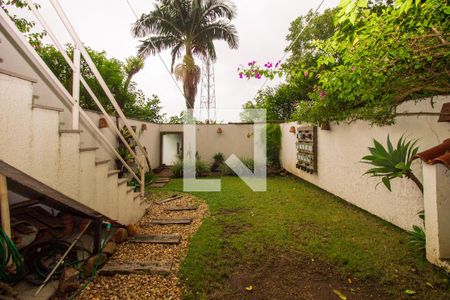 Casa à venda com 230m², 3 quartos e 4 vagas Casa à venda com 230m², 3 quartos e 4 vagasÁrea Externa