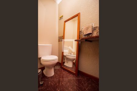 Casa à venda com 230m², 3 quartos e 4 vagas Casa à venda com 230m², 3 quartos e 4 vagasLavabo