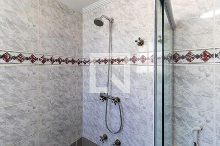 Apartamento à venda com 220m², 3 quartos e 4 vagas Apartamento à venda com 220m², 3 quartos e 4 vagasBanheiro da suíte