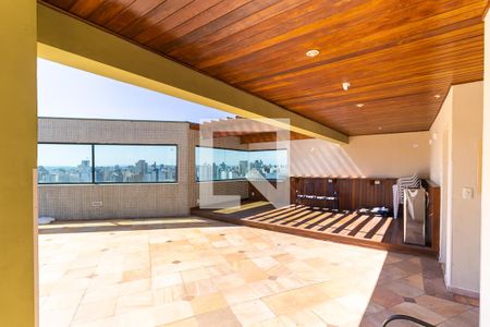 Apartamento à venda com 220m², 3 quartos e 4 vagas Apartamento à venda com 220m², 3 quartos e 4 vagasCobertura