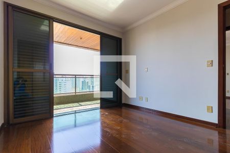 Apartamento à venda com 220m², 3 quartos e 4 vagas Apartamento à venda com 220m², 3 quartos e 4 vagasQuarto 2