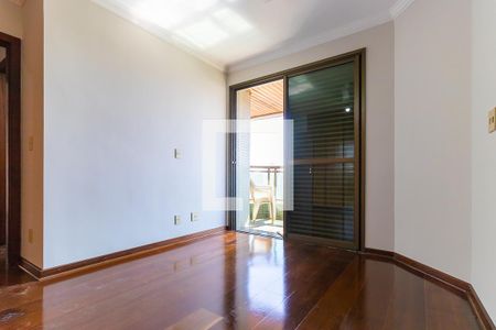 Apartamento à venda com 220m², 3 quartos e 4 vagas Apartamento à venda com 220m², 3 quartos e 4 vagasQuarto 3