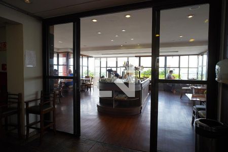 Apartamento à venda com 58m², 1 quarto e 1 vagaRestaurante - Café da manhã